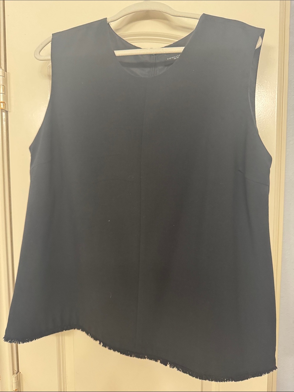 Victoria Beckham Black Sleeveless Round-Neck Tank